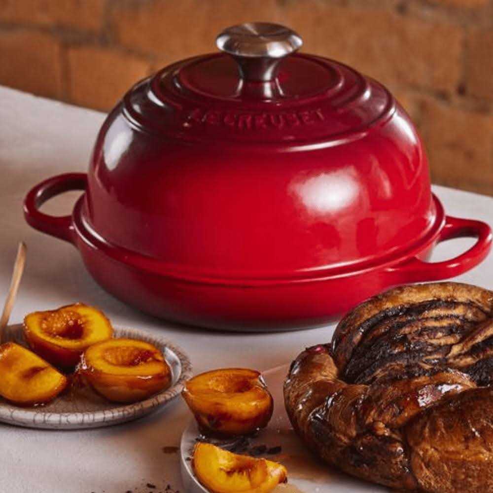 Le Creuset Enameled Cast-Iron Bread Oven