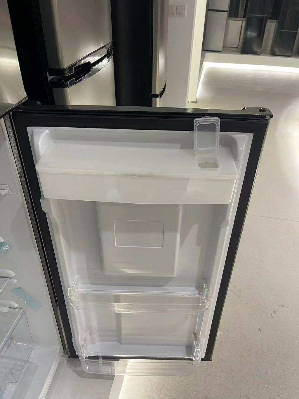 Frigidaire Top Mount Refrigerator, 7.3 Cu. Ft., Integrated Beverage Dispenser, Platinum