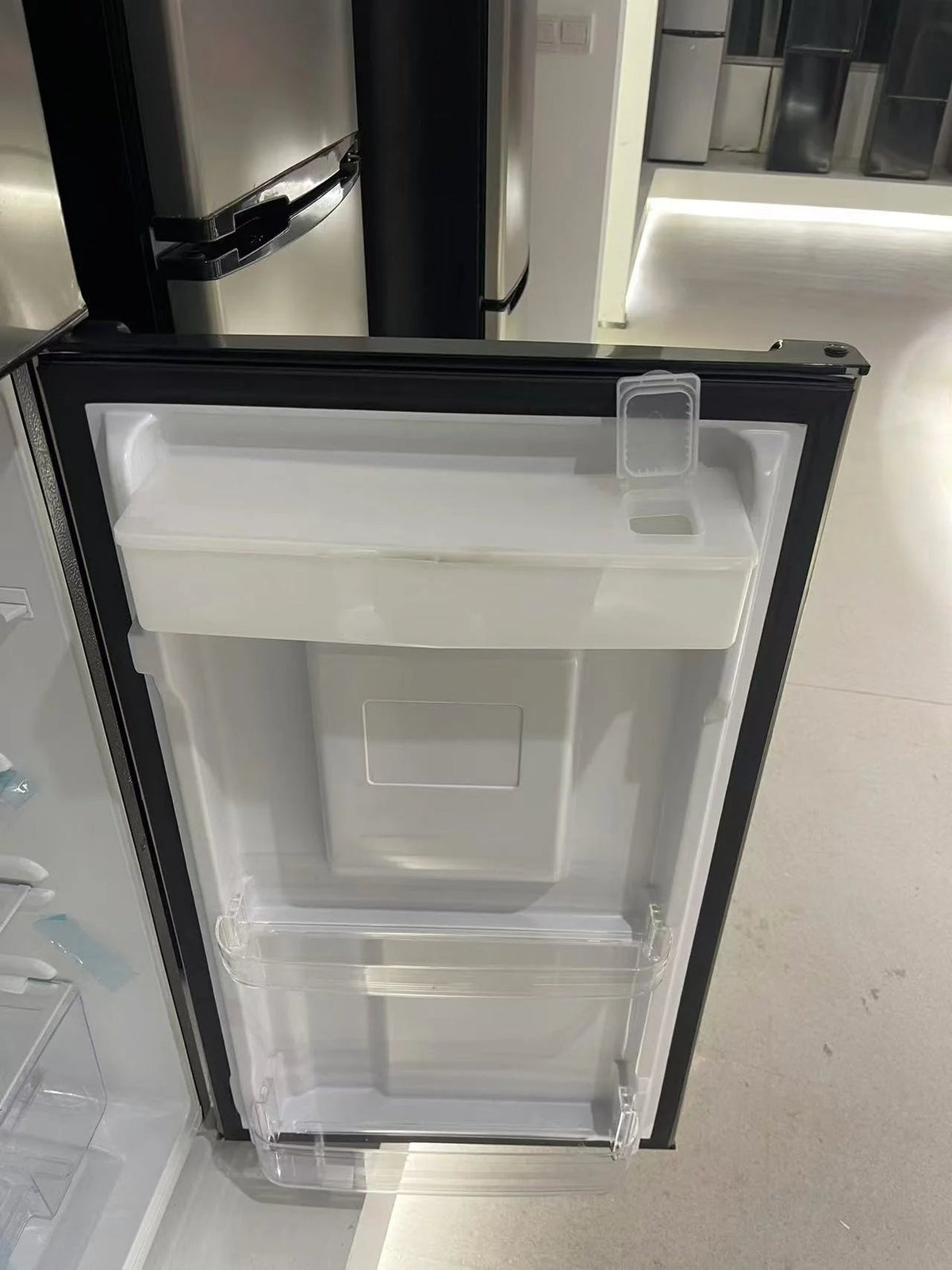 Frigidaire Top Mount Refrigerator, 7.3 Cu. Ft., Integrated Beverage Dispenser, Platinum