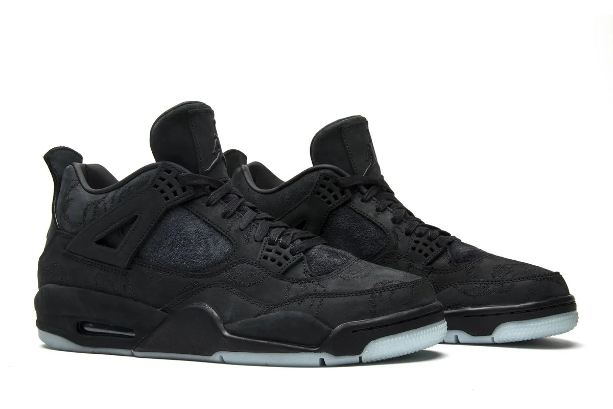 KAWS x Jordan 4 Retro Black - 930155 001