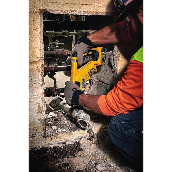 DEWALT 20V MAX XR Cordless Brushless Compact Reciprocating Saw, Tool Only - DCS367B